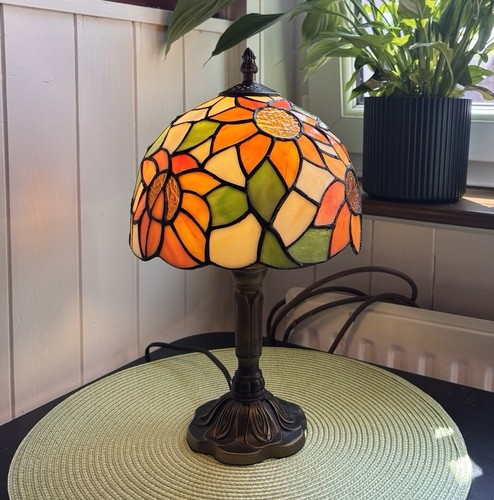 Vintage tiffany style stained - vintage/tiffany,