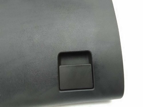 22846822 glove compartment