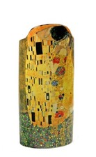 Klimt The Kiss Lovers Embrace