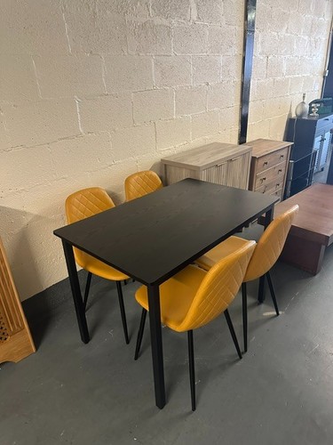 Table and chairs new slight - 4,