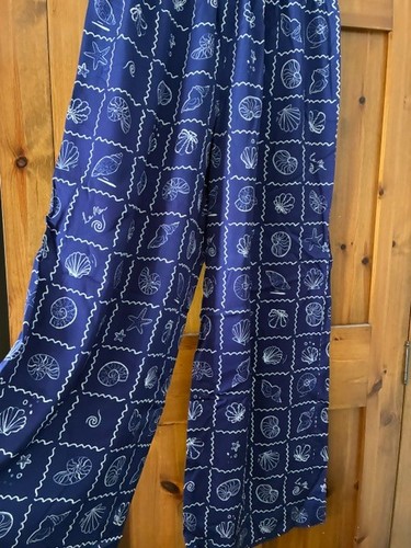 Wide leg blue and white