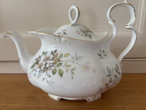 Vintage 1982 royal albert - 1982,