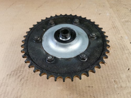 Rear wheel sprocket - rear, carrier