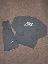 Nike Tracksuit Boys Size