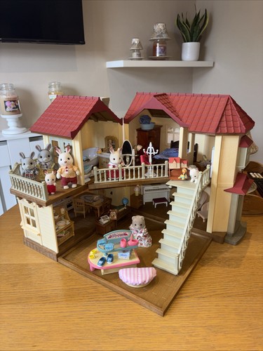 Sylvanian families beechwood - families,