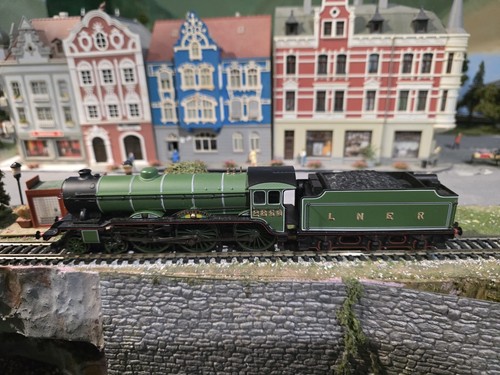 Hornby lner class b17 - class, b17/4