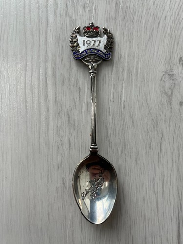 Queen elizabeth silver jubilee - elizabeth,