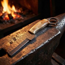 SHARD Handmade Damascus Bull