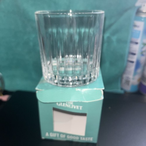 Glenlivet whisky glass bnb - whisky,