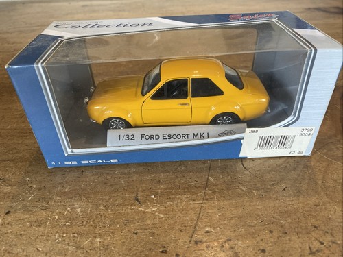 Ford escort die cast 1 - 1, die-cast