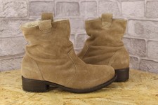 BEIGE TAN SUEDE OULL ON ANKLE