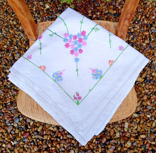 Vintage square linen - vintage,