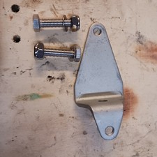 MARINER  YAMAHA OUTBOARD ENGINE STEERING MOUNTING BRACKET.689/695