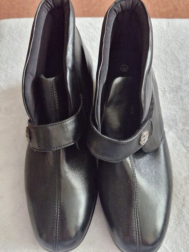 Ladies black boots size wide - boots, 7