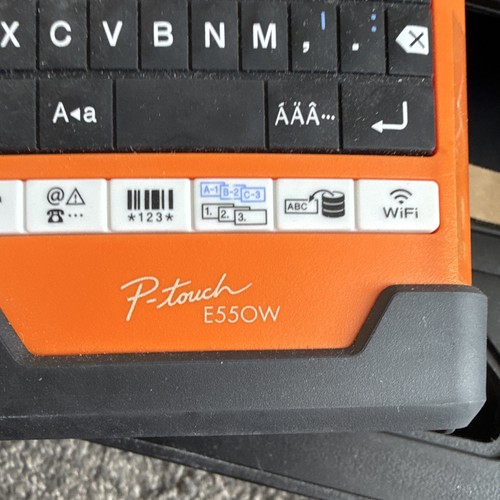 Brother touch e550w handheld - p-touch,