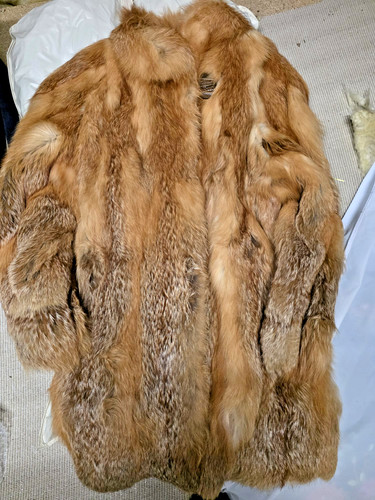Vintage red fox fur coat - red, –