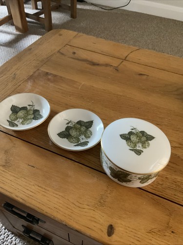 Royal worcester vintage hop - vintage,