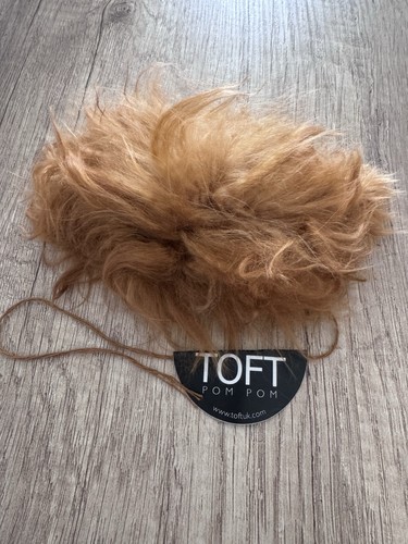 Soft brown toft alpaca wool - brown,