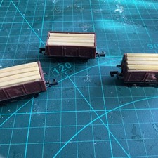 N Gauge Wagons With Loads Of Timber Good Condition Just Got Off My Old Layout