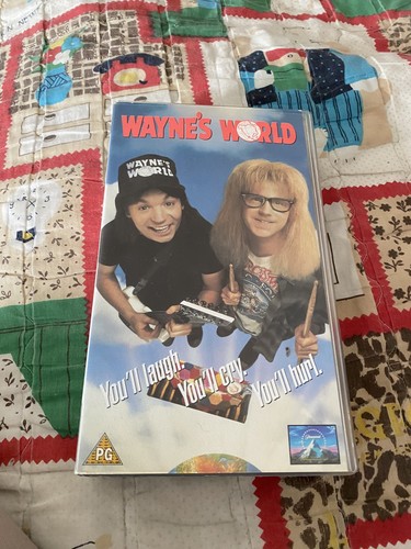 Wayne world vhs video - world,