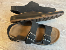 Fly Flot Buckle Fastening