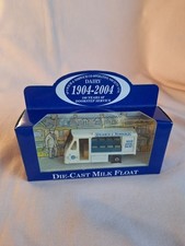 IPSWICH AND NORWICH CO-OP DIECAST MILK FLOAT MADE BY PAPILLON TOYS MIDDLESEX.VGC
