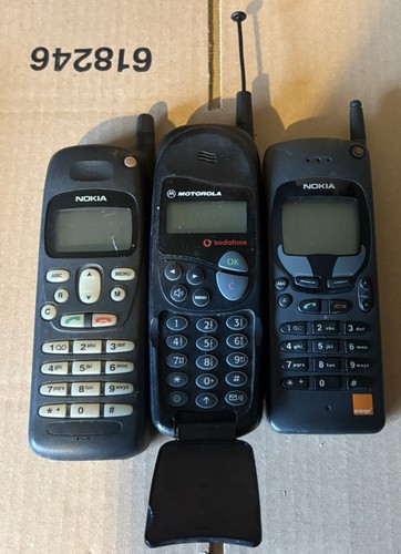 Retro 1990s phones lot - retro,