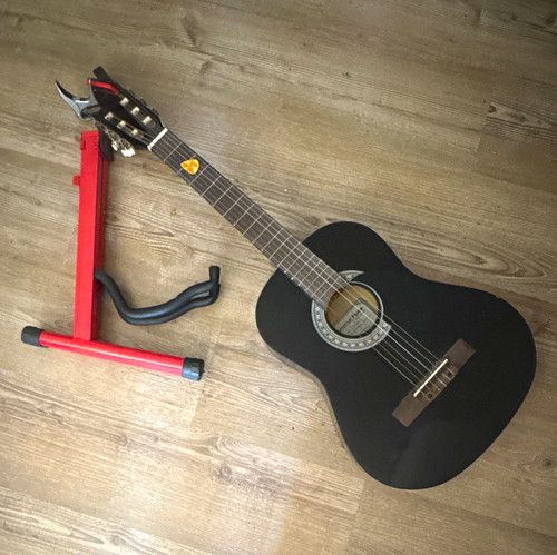 Black right handed string - black, 6-string