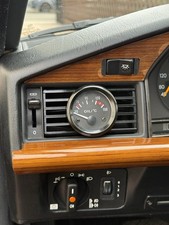 Ventilation grille with 52 mm