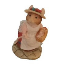 Border Fine Arts Brambly Hedge