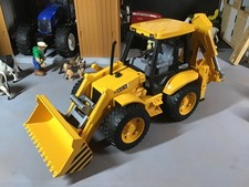 Bruder 1:16 JCB 4CX Backhoe Loader.