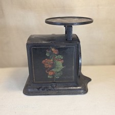 Universal Family Scale Co