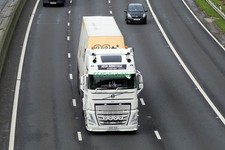 T26 6x4 Truck Photo VO10 VOX