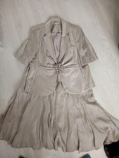 Gina Bacconi Women's Suit Size