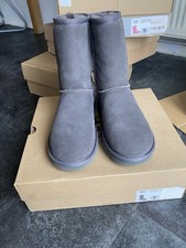 Ugg Classic Short II Boots Uk Size 5 Cost £185