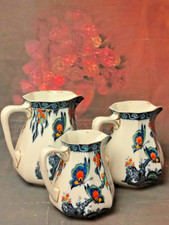 3 graduated Antique Jugs – Keeling & Co Losol  'Papillon', 15–19 cm, Butterfly