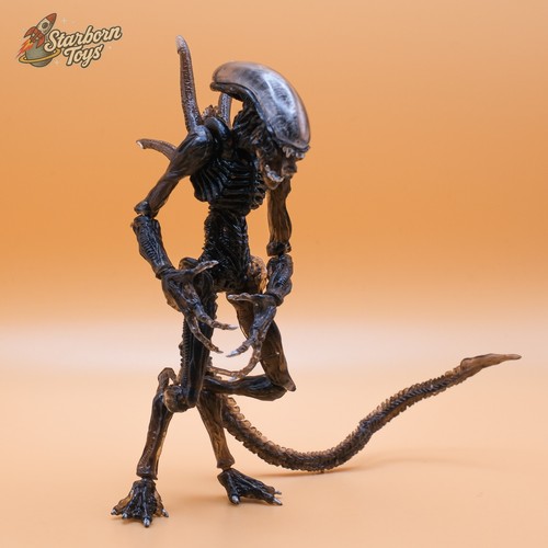 Hot toys alien - toys, xenomorph