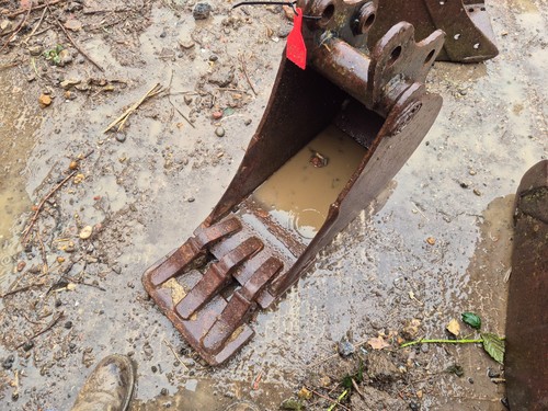 300mm excavator digging bucket - 300mm,
