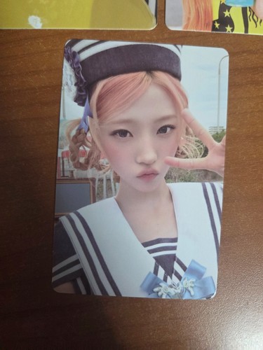 Hearts2hearts stella photocard - hearts2hearts,