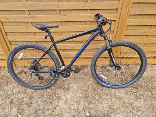 Carrera hellcat mountain bike - carrera,