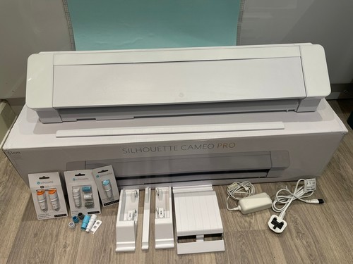 Silhouette cameo plus - 4,