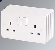 LAP 2 GANG 13A SWITCHED SOCKET