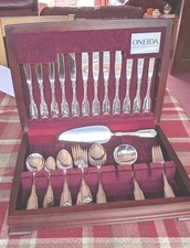 Vintage Oneida Community  Plated CLASSIC SHELL Cutlery Set 45 Pce Canteen
