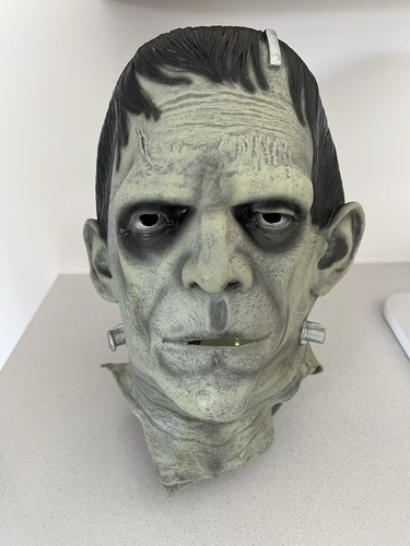 Universal monsters - universal,