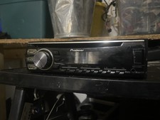 Pioneer DEH-4700BT Single Din