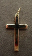 Cross Pendant 9ct Gold Solid Fully Hallmarked  Medium Size  4.2 Grams
