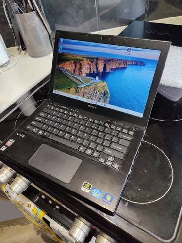 Sony vaio svs13 - 13.3", core
