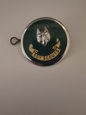 Vintage Large Boy Scouts White Metal Green Enamel Cap Badge Scouting