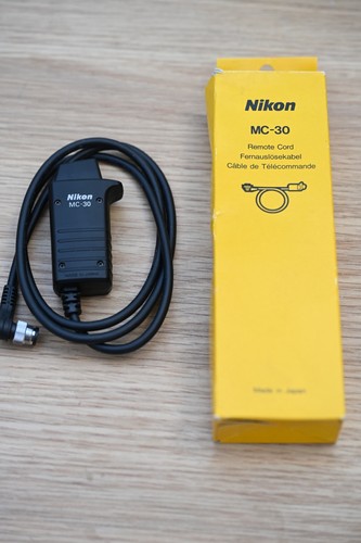 Genuine nikon 30 - mc-30, remote