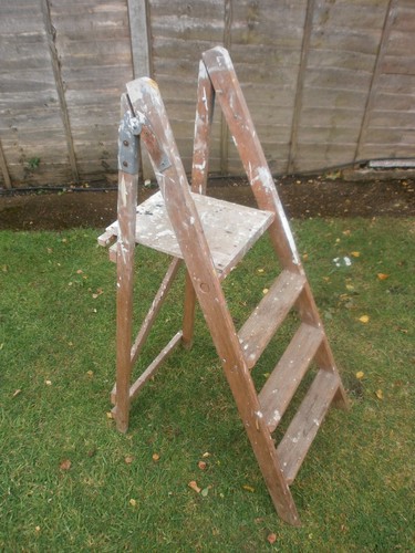 Wooden step ladder vintage - wooden,